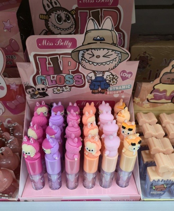Producto - Lip gloss love x unidad