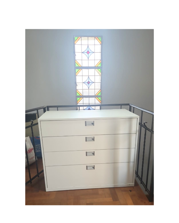 Producto - Cajonera de melamina con correderas metálicas / Casi nueva / 90x110x60