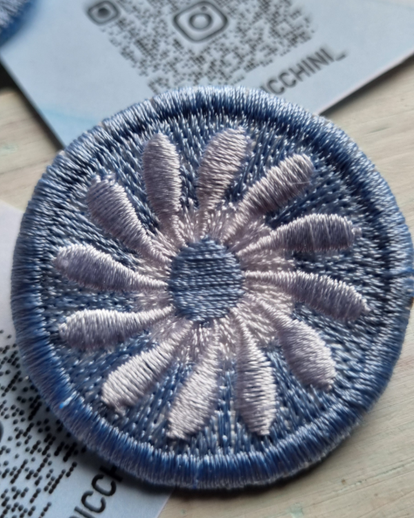 Producto - Temporada Patria 2026 - Escarapela "VIENTOS"