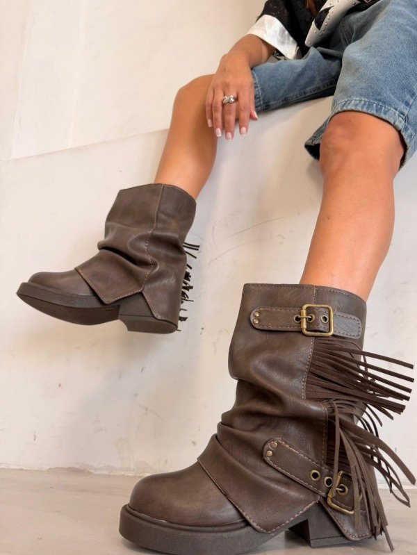 Producto - Botinetas Drako Choco // 71.900 TRANSF