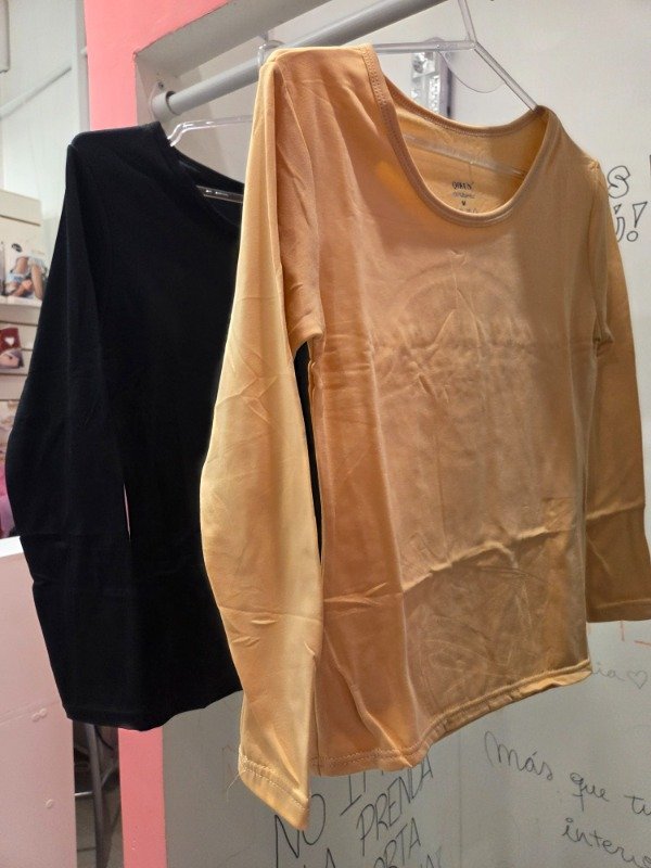 Producto - Remera termica talles M y L, natural o Negro. Linea eco