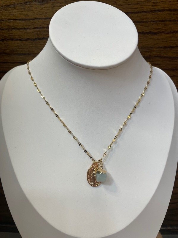 Producto - Collar virgen María con piedra natural Ágata verde