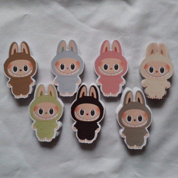 Producto - Labubu sticker