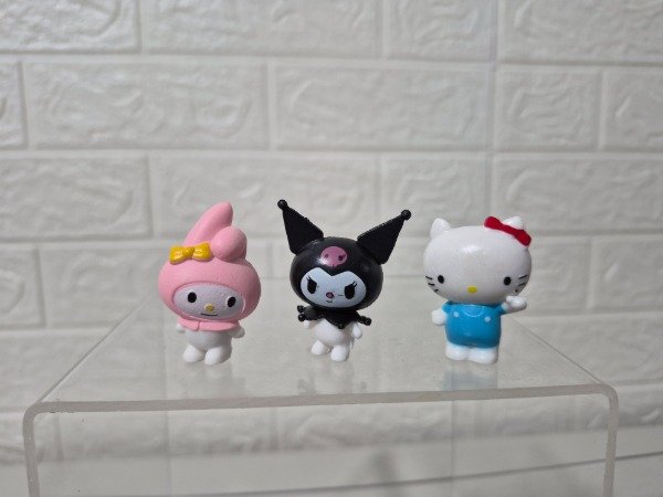 Producto - Set de 3 figuras Sanrio Hello Kitty 3 cm Mod 02