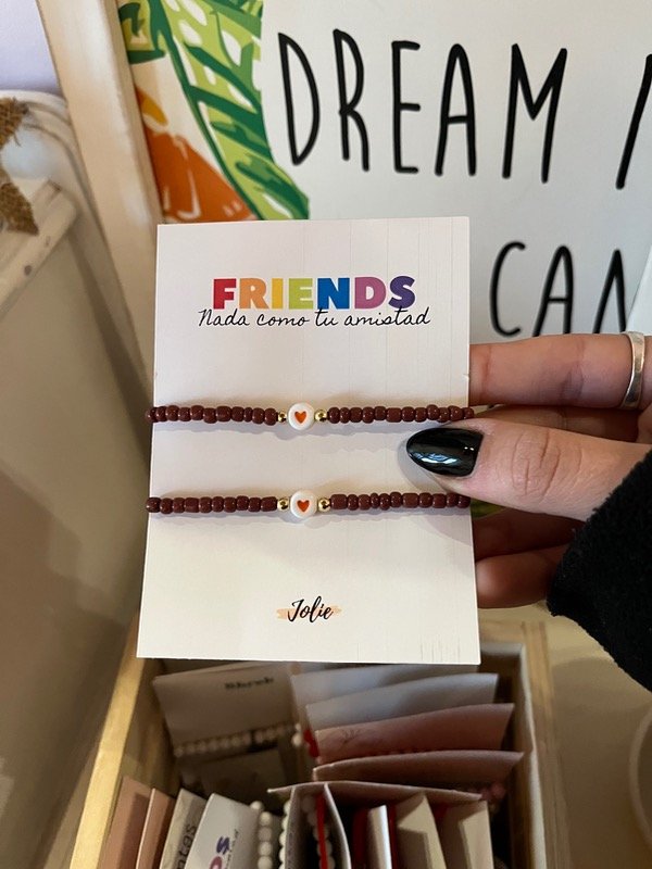 Producto - Pulseras corazón marrones