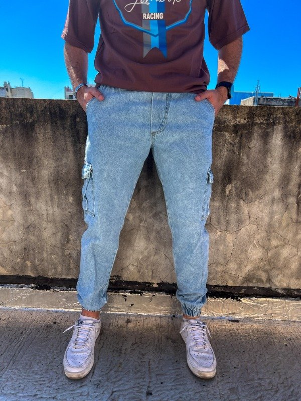 Producto - Pantalón jogger celeste