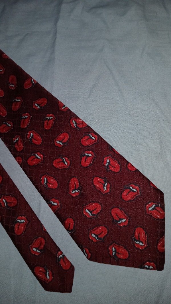 Producto - Vintage Rolling Stones silk AOP tong logo tie.. - 2