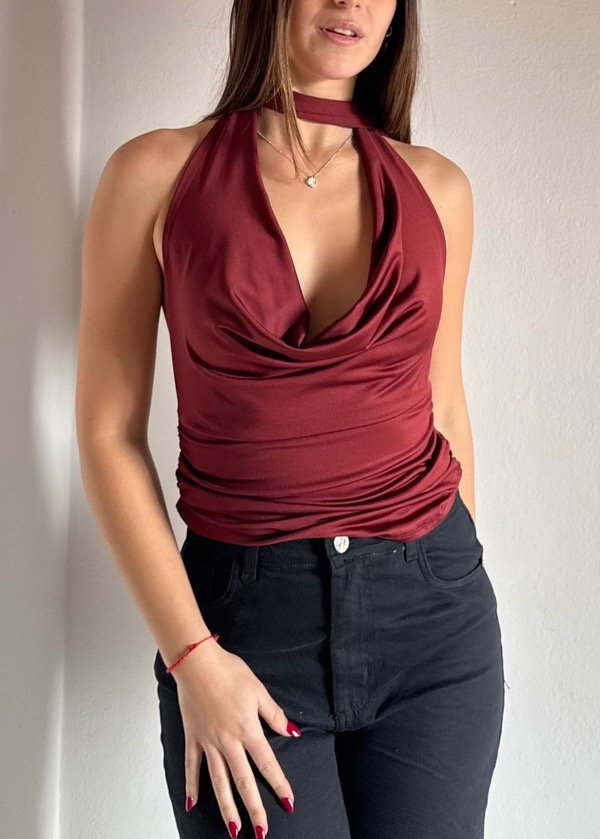 Producto - Top Morena Corbatin