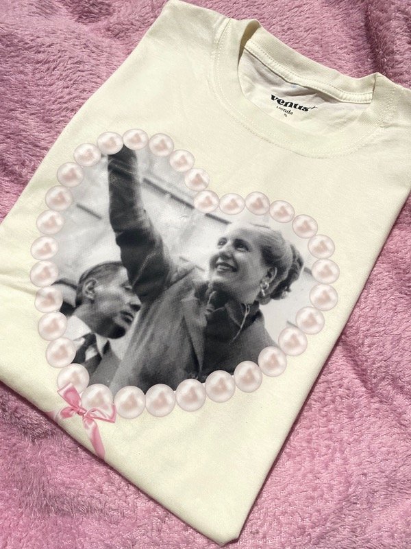 Producto - Remera Evita