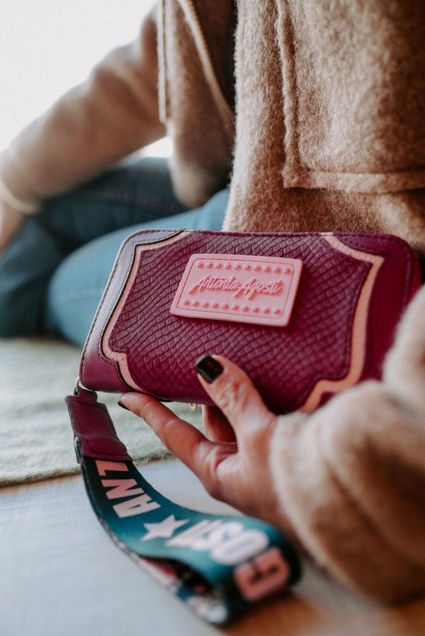 Producto - BILLETERA JULIETA UVA