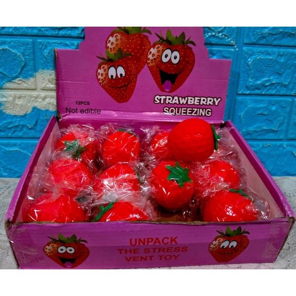 Producto - Squishy frutilla viral