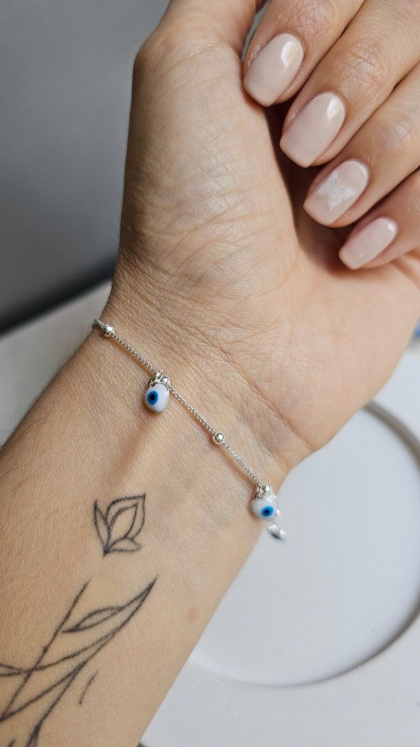 Producto - Pulsera con bolitas y corazones con ojo turco colgante 18 a 21 cm. Plata