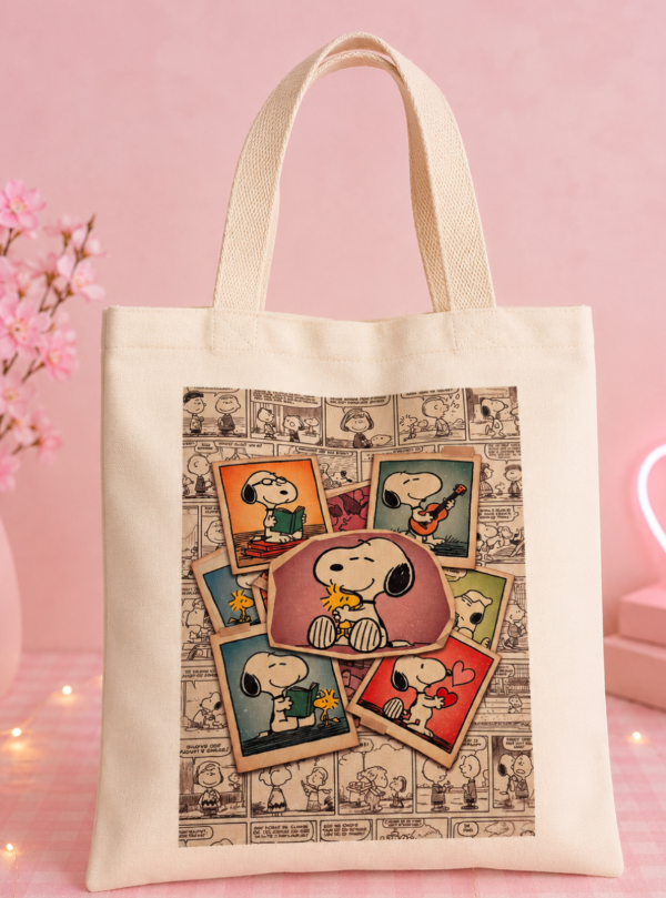 Producto - Kit Snoopy 2 Premium - Peluche, taza, totebag, stickers y llavero - 5