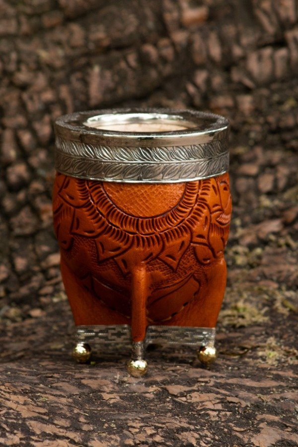 Producto - Mate Imperial Cuero Repujado Color Suela