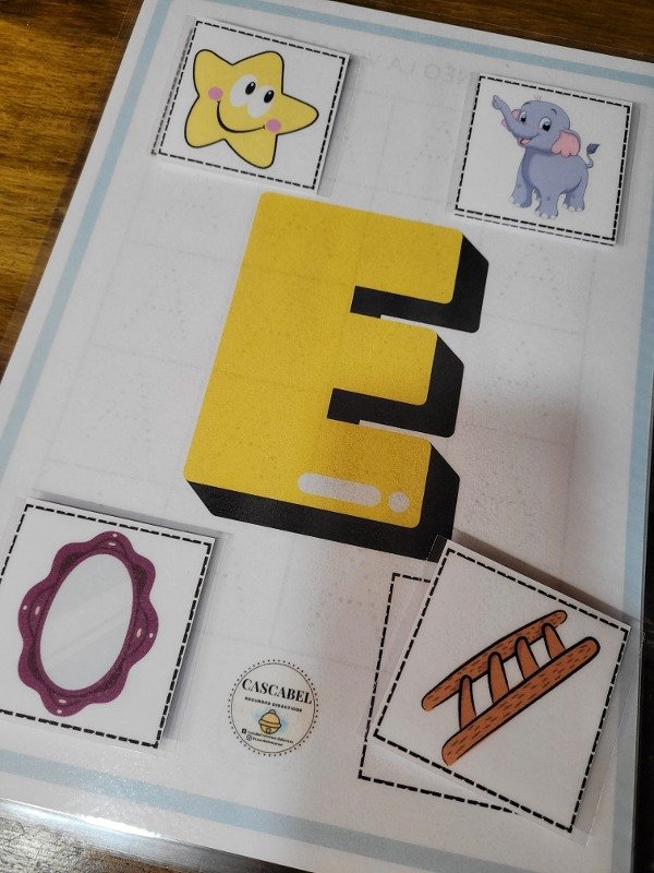 Producto - Cuaderno vocales