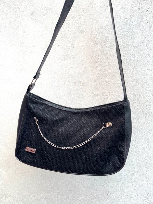 Producto - CARTERA NEGRA BRILLÓ