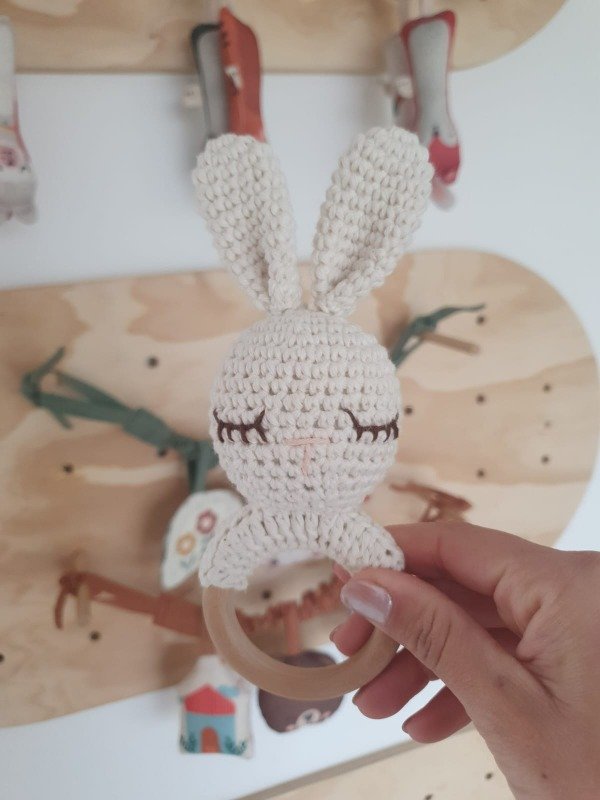 Producto - Sonajero tejido Conejo