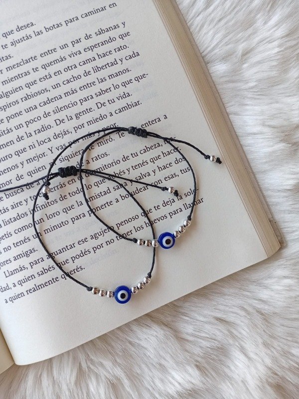 Producto - Pulsera protectora simple negra