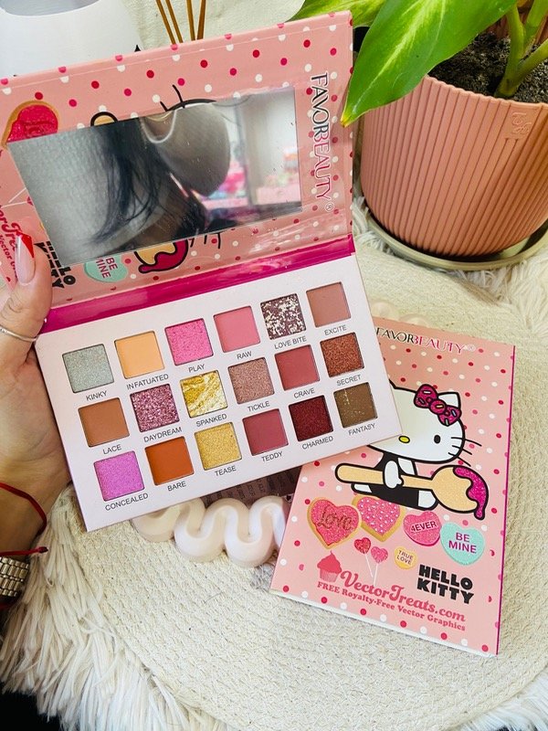 Producto - Paleta de 18 Sombras Kitty