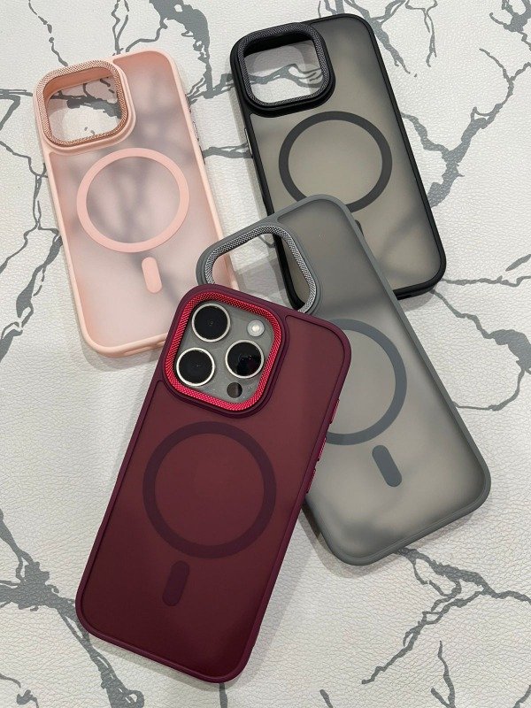 Producto - case magsafe mate iph 15 pro max