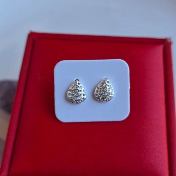 Producto - Aros pasantes italianos gota ancha punto frutilla