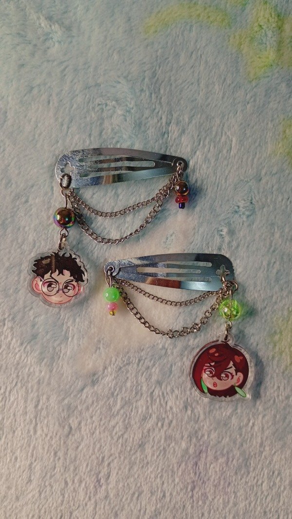 Producto - Momo y Okarun HEBILLAS