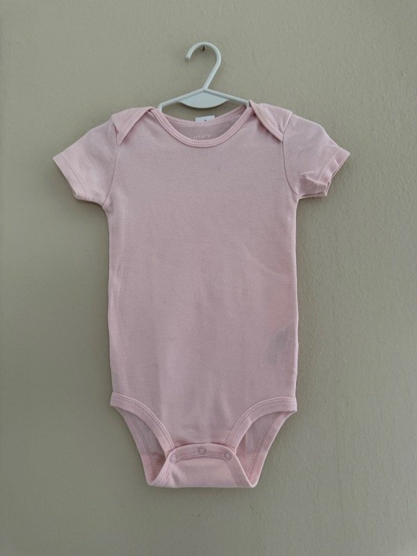 Producto - Body CARTERS 18 meses con detallito clv17