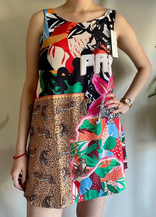 Producto - Vestido corto de crepé sublimado