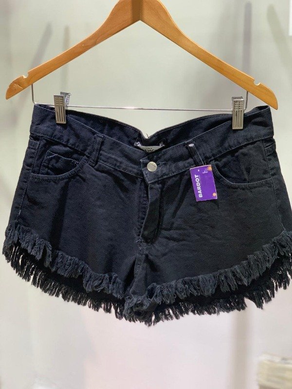 Producto - Short tiro alto negro clásico flecos