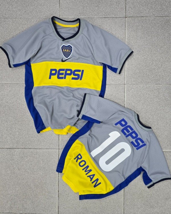 Producto - Camiseta Boca Juniors Retro Pepsi Alternativa Román Niño