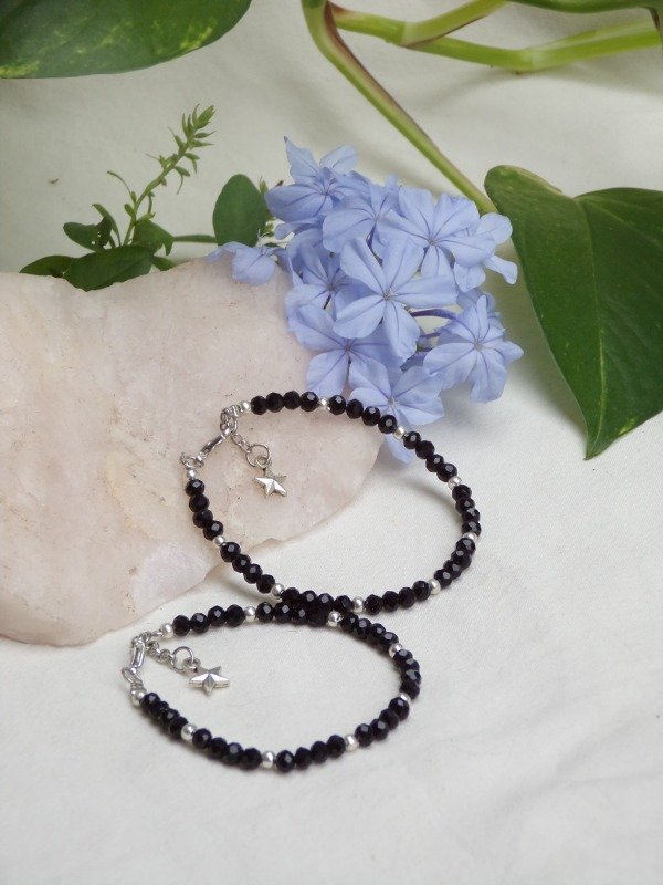 Producto - Pulseras  Negras cristal N 4
