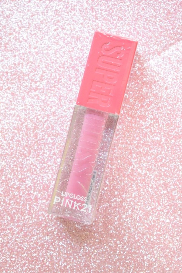 Producto - Brillo labial con color Pink 21