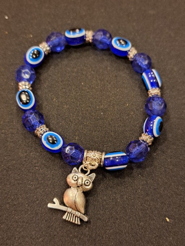 Producto - Pulsera Ojo Turco con dije Lechuza