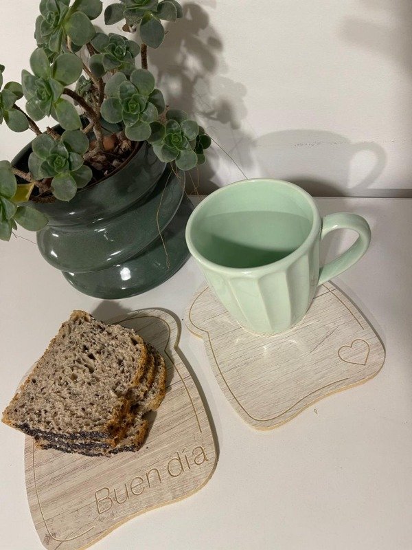 Producto - Set de Bandeja P/Tostadas en MDF + Taza