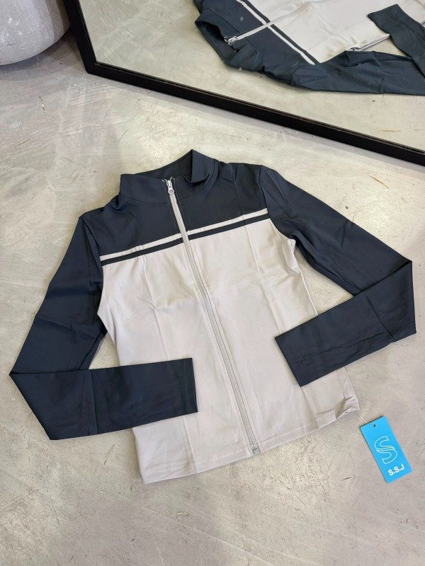 Producto - CAMPERA ART LUZ - 4
