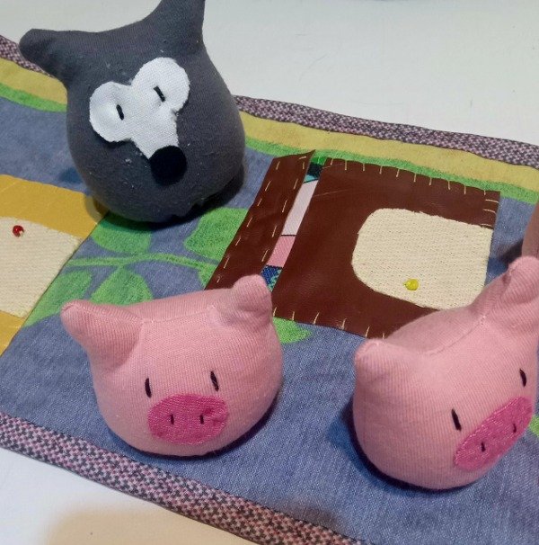 Producto - cuento para jugar- 3 chanchitos