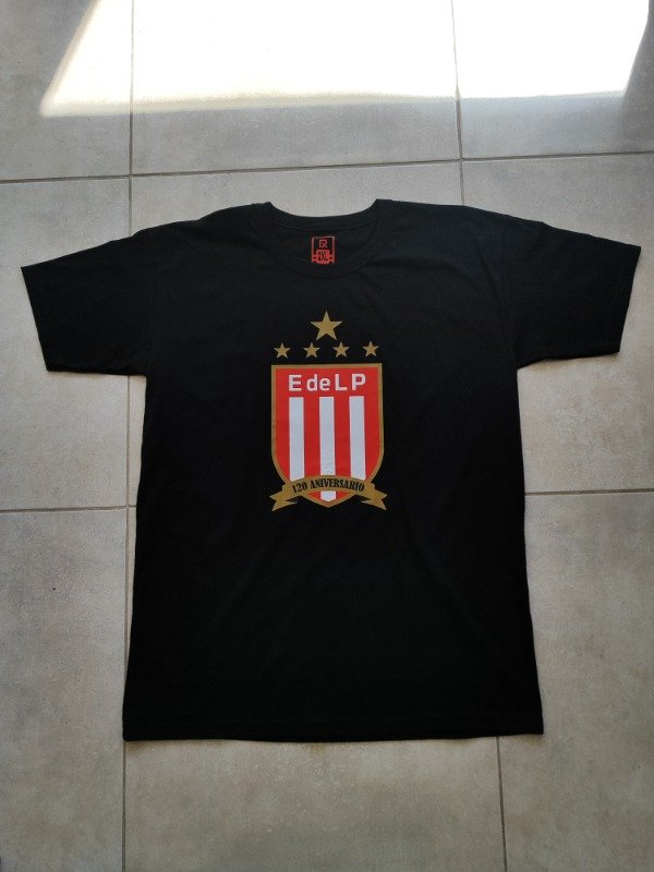 Producto - Remera algodón peinado negra - Escudo grande 120 años