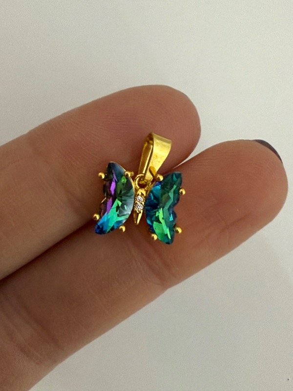 Producto - DD70 Dije mariposa verde acero dorado 1 cm