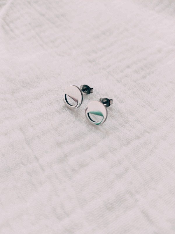 Producto - Arito de acero quirúrgico Media esfera