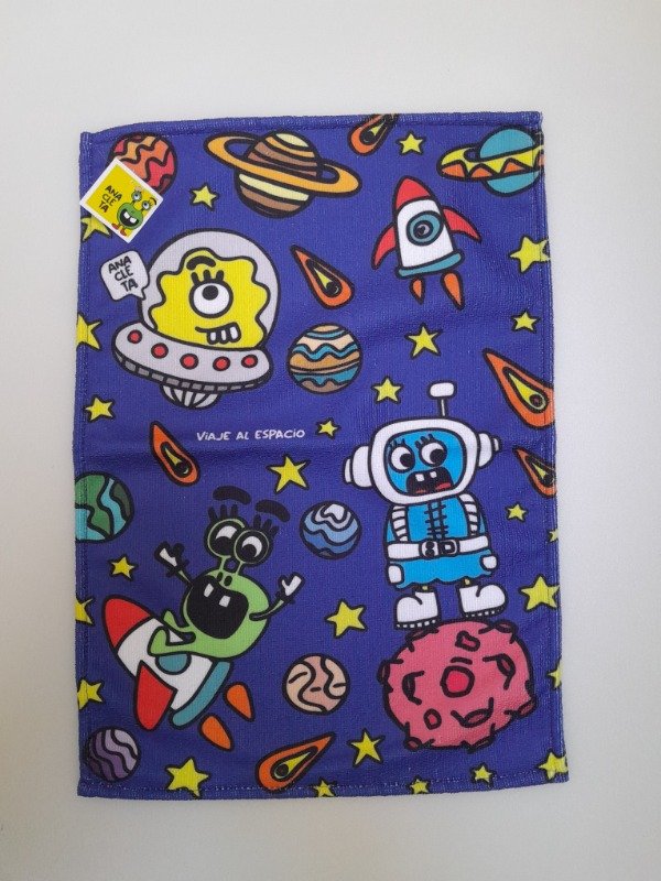 Producto - Toallita Frito, Lupa y Cuiki viajan al espacio