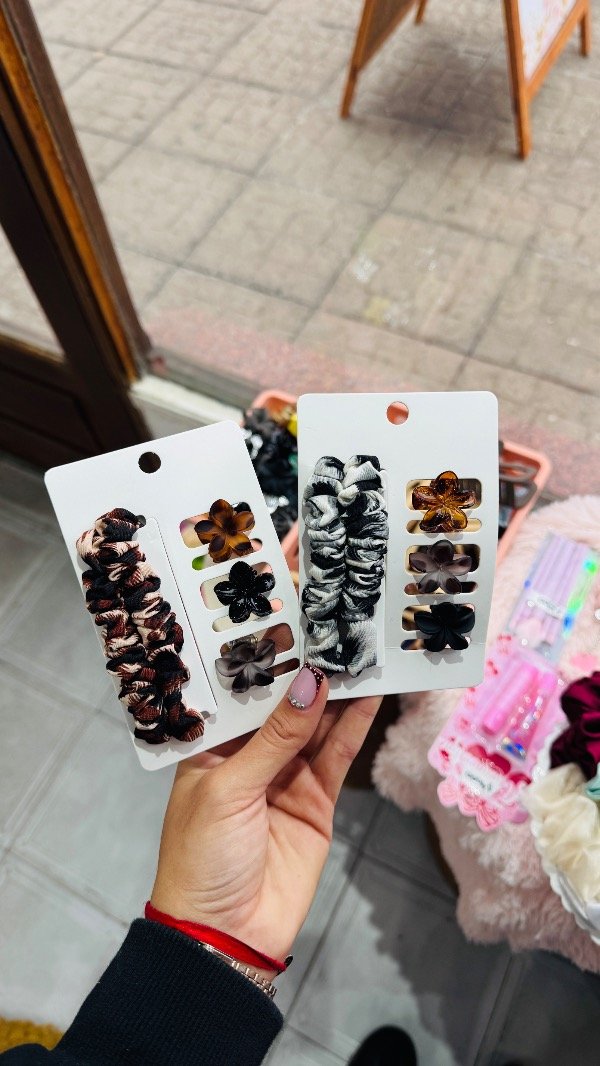 Producto - Set de 5 Piezas Colita + Broches