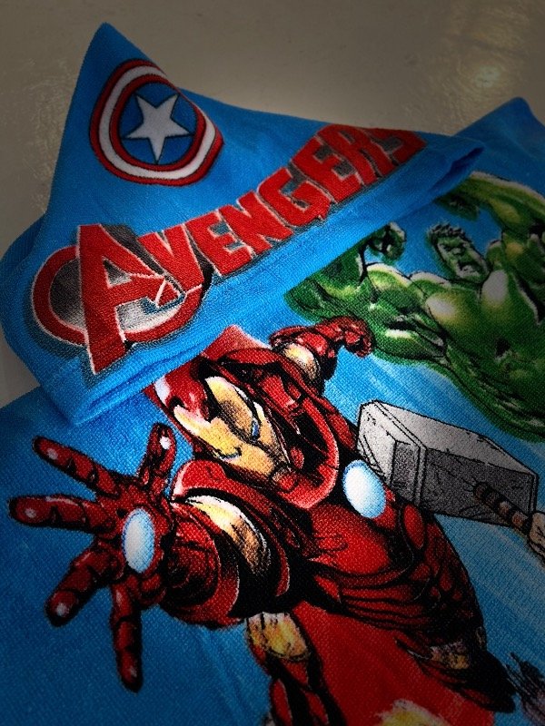 Producto - PONCHO TOALLA AVENGERS