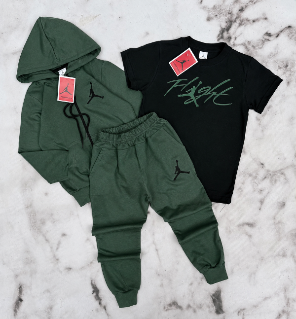 Producto - TRÍO JORDAN VERDE (CAMPERA + REMERA + PANTALÓN)