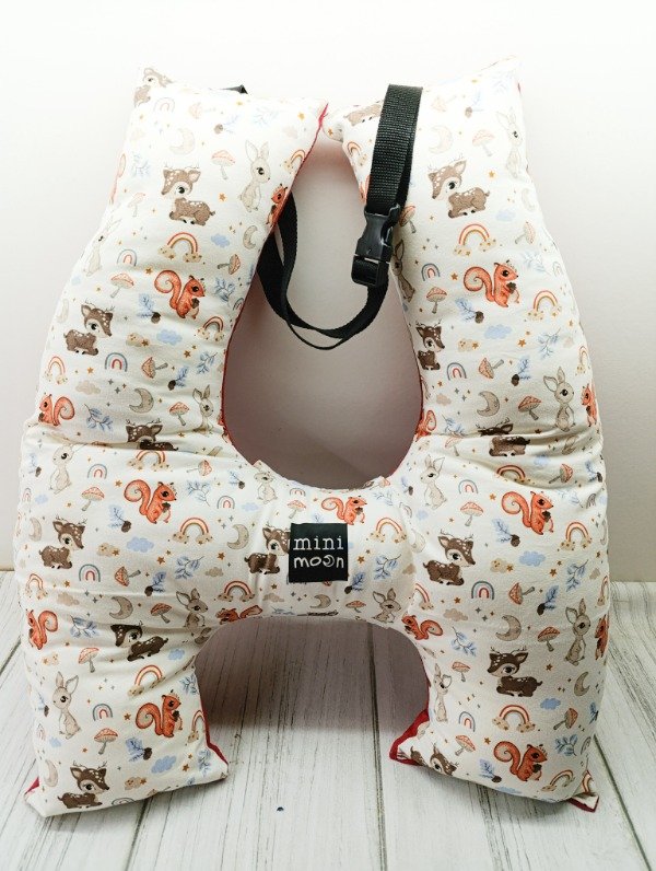 Producto - ALMOHADON H VIAJERO ANIMALES Y ARCOIRIS ROJO