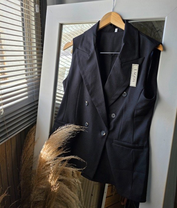 Producto - Chaleco sastrero negro