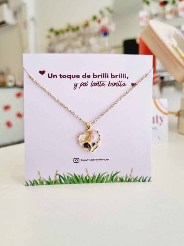 Producto - Collar Corazón Flor