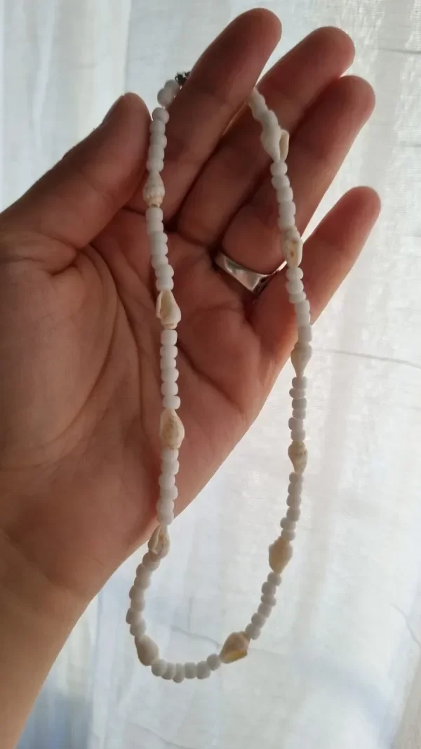 Producto - Collares caracoles y mostacillas