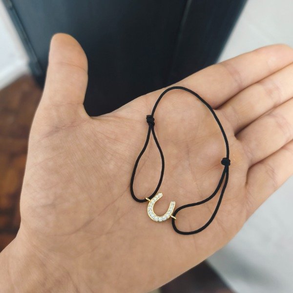 Producto - pulsera hilo chino herradura gold (#570) - 1