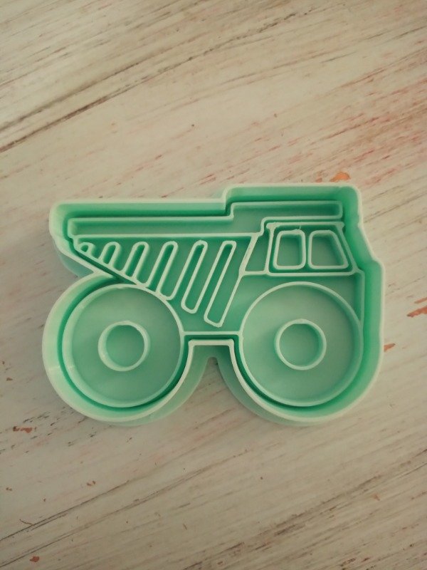 Producto - CAMIÓN CEMENTERO