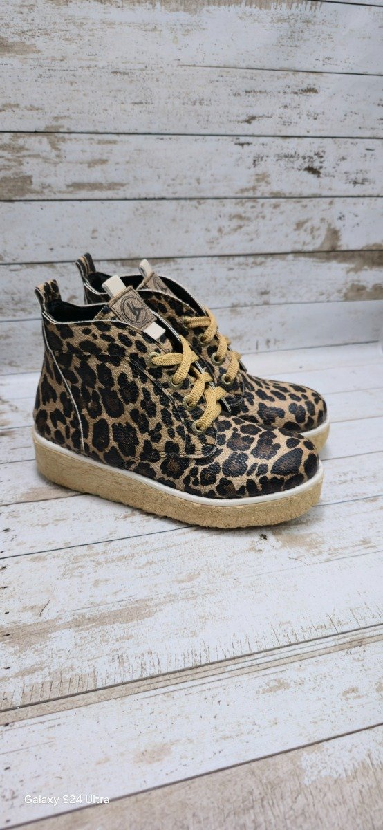 Producto - borcego corto simil cuero animal print del 36 al 40 - 0